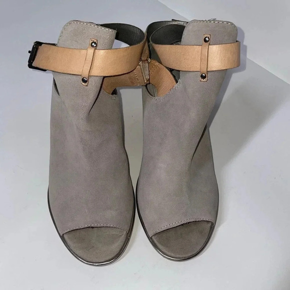 Kenneth Cole Reaction 7 Sparkles Suede Strappy Sandal Heel Size 10 - Picture 2 of 8